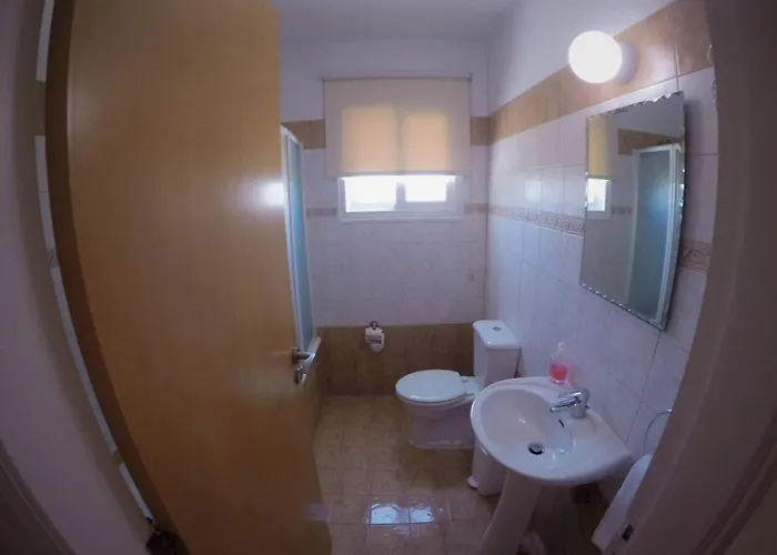 Διαμέρισμα Andros 2 Bed, Free Wi-fi, Safe, Complex Pool Παραλίμνι