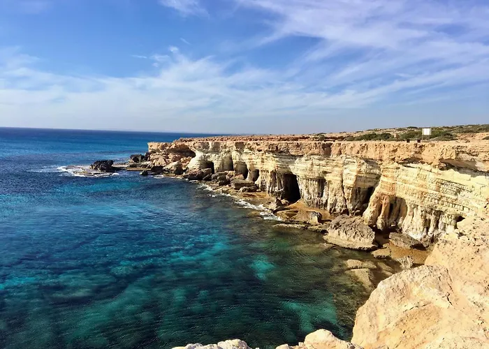 Andros 2 Bed, Free Wi-fi, Safe, Complex Pool Παραλίμνι