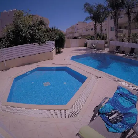 Andros 2 Bed, Free Wi-fi, Safe, Complex Pool Lägenhet