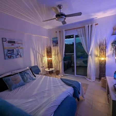 Apartment Andros 2 Bed, Free Wi-fi, Safe, Complex Pool