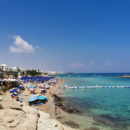 Apartment Andros 2 Bed, Free Wi-fi, Safe, Complex Pool *