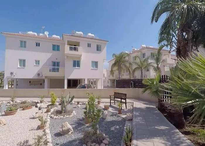 Apartmán Andros 2 Bed, Free Wi-fi, Safe, Complex Pool Paralimni