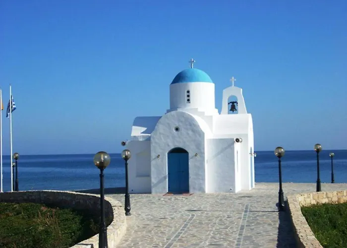 Andros 2 Bed, Free Wi-fi, Safe, Complex Pool *