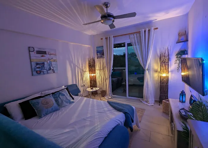 Apartmán Andros 2 Bed, Free Wi-fi, Safe, Complex Pool