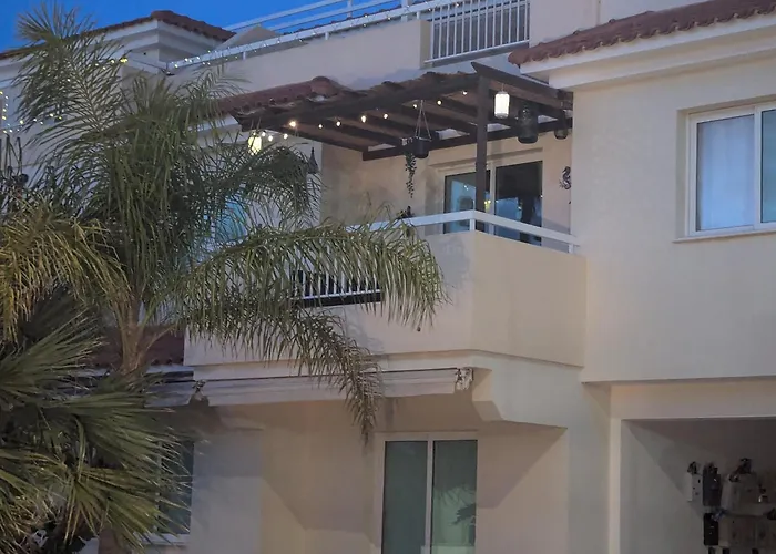 Apartmán Andros 2 Bed, Free Wi-fi, Safe, Complex Pool Paralimni